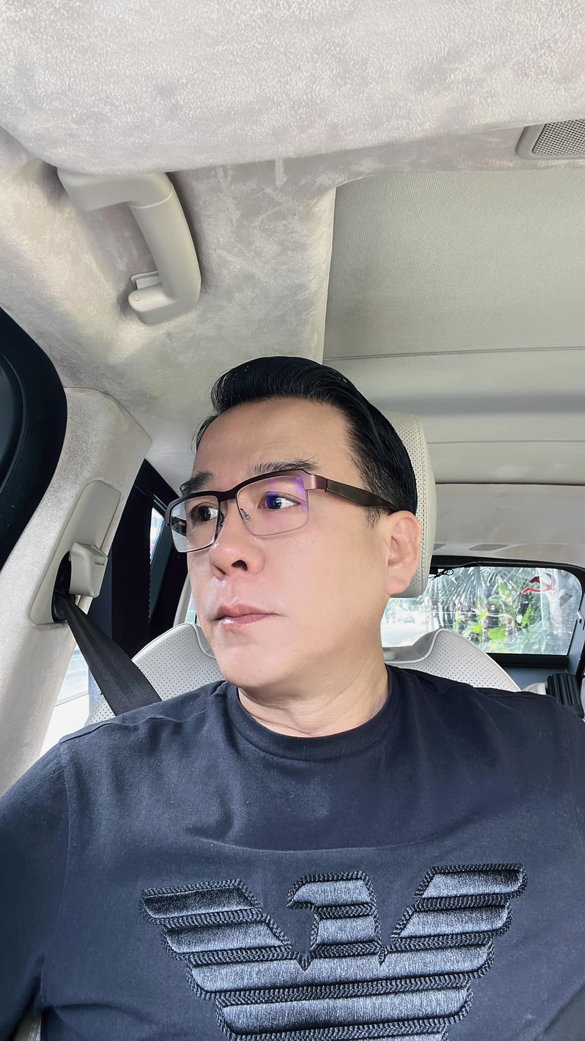 "Vua Cá Koi" Thắng Ngô chia sẻ chuyện lấy vợ mới sau 2 lần đổ vỡ- Ảnh 6. "Vua Cá Koi" Thắng Ngô chia sẻ chuyện lấy vợ mới sau 2 lần đổ vỡ- Ảnh 6.