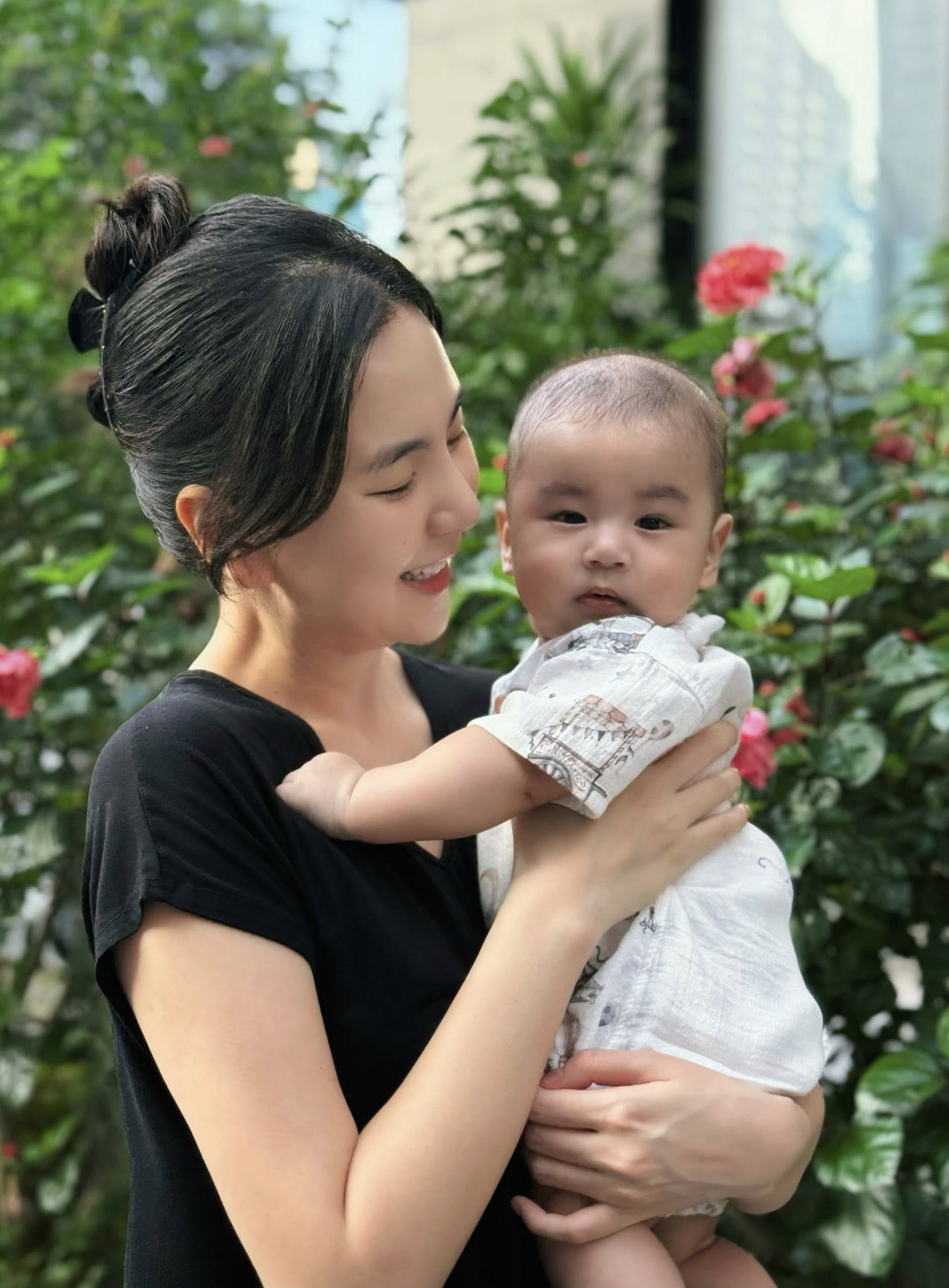 Cuộc sống của nữ “MC xinh đẹp nhất VTV” với chồng 2 trong lâu đài nghìn m2 ở Bắc Ninh- Ảnh 10. Cuộc sống của nữ “MC xinh đẹp nhất VTV” với chồng 2 trong lâu đài nghìn m2 ở Bắc Ninh- Ảnh 10.