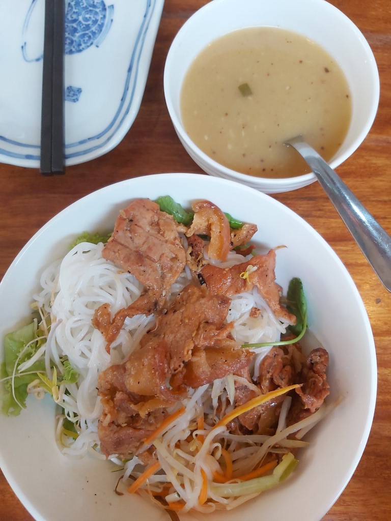 Khách Tây bình chọn 10 món ngon nhất của Việt Nam: Không có phở và bún bò Huế- Ảnh 7. Khách Tây bình chọn 10 món ngon nhất của Việt Nam: Không có phở và bún bò Huế- Ảnh 7.