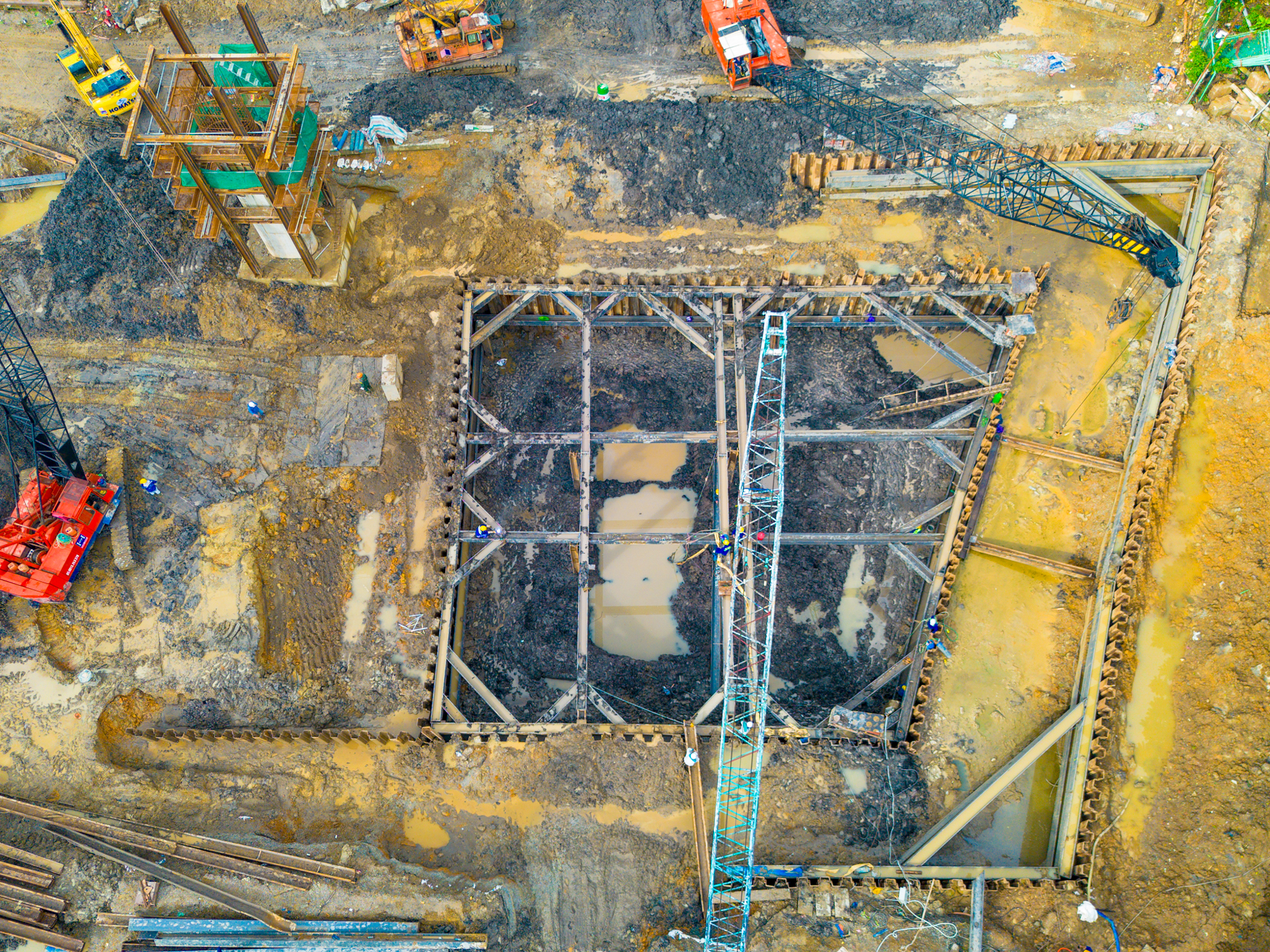 Thay bạn đi xem công trường xây nút giao 2.400 tỷ vượt qua đại lộ rộng nhất Việt Nam- Ảnh 7. Thay bạn đi xem công trường xây nút giao 2.400 tỷ vượt qua đại lộ rộng nhất Việt Nam- Ảnh 7.