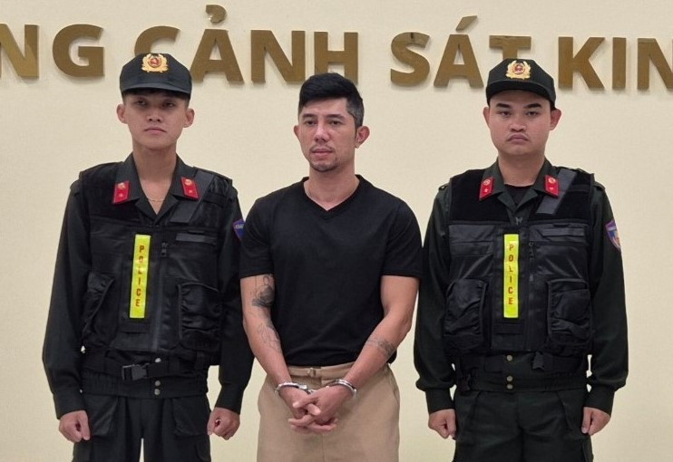 Nghi can môi giới 'chạy án' cho Ngân 98 và Lương Bằng Quang là giám đốc doanh nghiệp- Ảnh 2. Nghi can môi giới 'chạy án' cho Ngân 98 và Lương Bằng Quang là giám đốc doanh nghiệp- Ảnh 2.