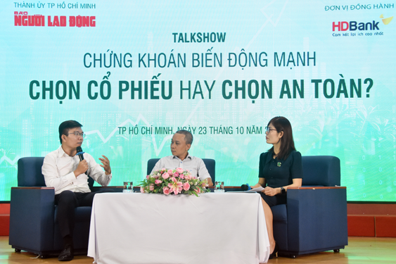 Chứng khoán chỉ giảm trong ngắn hạn- Ảnh 1. Chứng khoán chỉ giảm trong ngắn hạn- Ảnh 1.