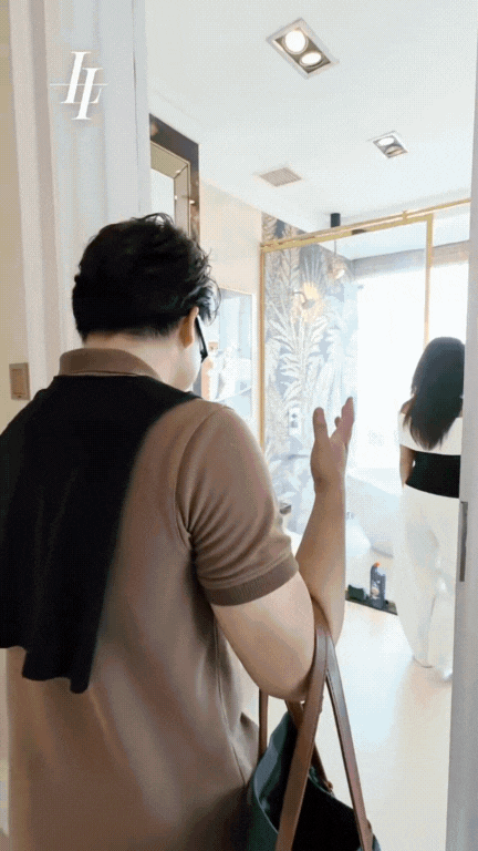 Căn chung cư 4 phòng ngủ giá 62 tỷ đồng khiến dân tình choáng váng: View thẳng ra Nhà thờ Đức Bà, riêng phòng khách đã rộng ngang 1 căn hộ tầm trung- Ảnh 12. Căn chung cư 4 phòng ngủ giá 62 tỷ đồng khiến dân tình choáng váng: View thẳng ra Nhà thờ Đức Bà, riêng phòng khách đã rộng ngang 1 căn hộ tầm trung- Ảnh 12.