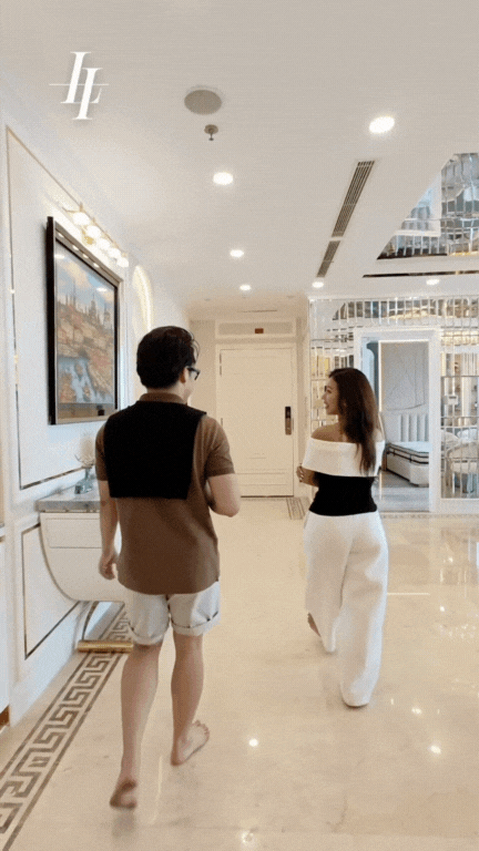 Căn chung cư 4 phòng ngủ giá 62 tỷ đồng khiến dân tình choáng váng: View thẳng ra Nhà thờ Đức Bà, riêng phòng khách đã rộng ngang 1 căn hộ tầm trung- Ảnh 18. Căn chung cư 4 phòng ngủ giá 62 tỷ đồng khiến dân tình choáng váng: View thẳng ra Nhà thờ Đức Bà, riêng phòng khách đã rộng ngang 1 căn hộ tầm trung- Ảnh 18.