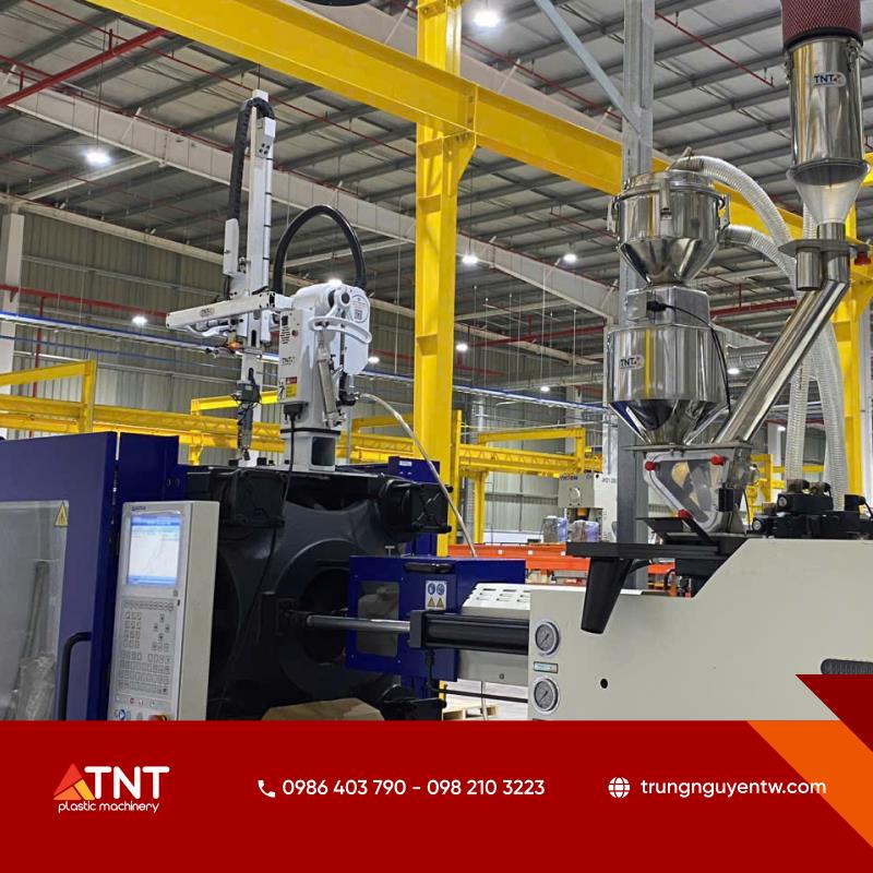 Trung Nguyên TNT cung cấp hệ thống phụ trợ cho máy ép nhựa tại nhà máy FDI- Ảnh 1. Trung Nguyên TNT cung cấp hệ thống phụ trợ cho máy ép nhựa tại nhà máy FDI- Ảnh 1.
