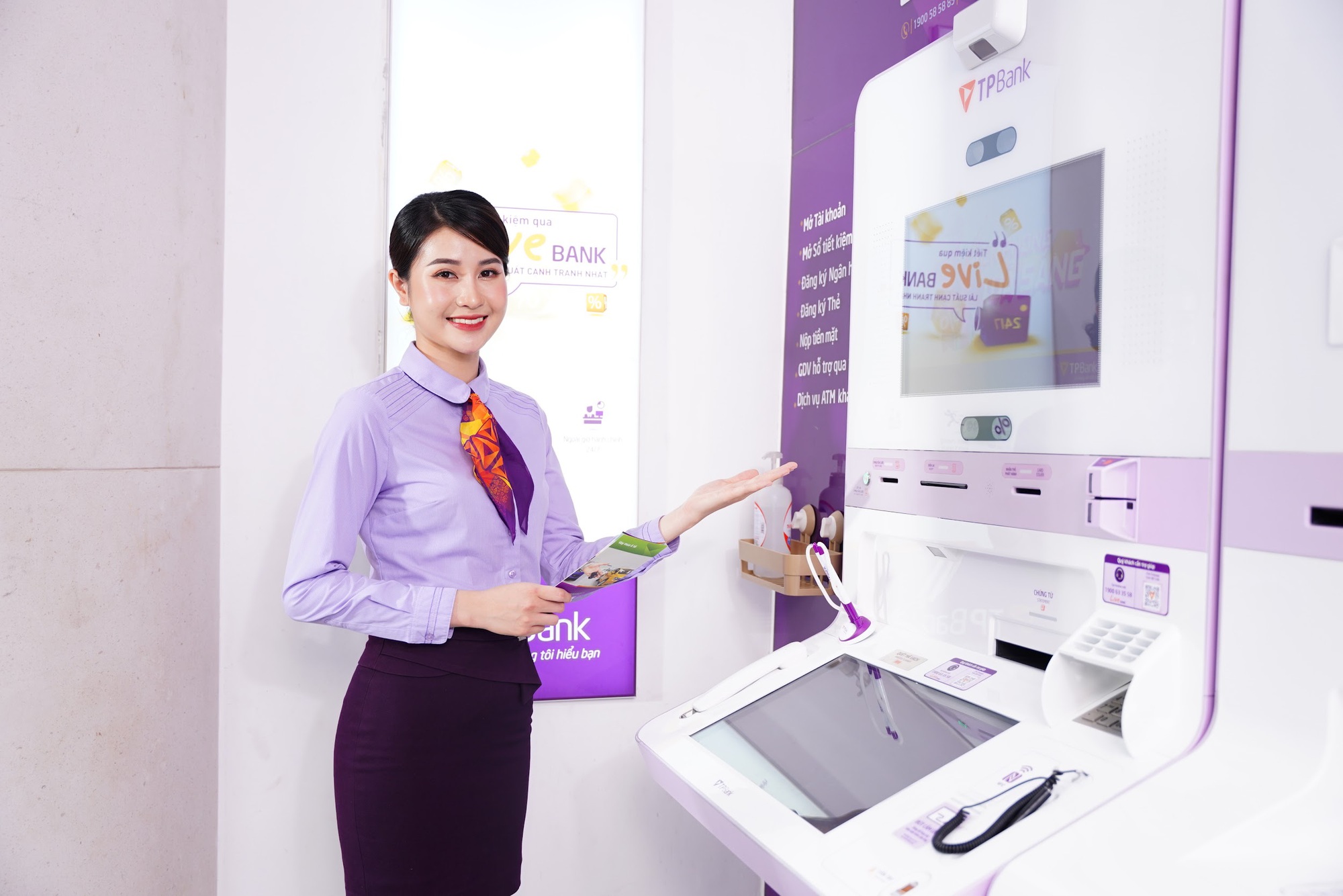 9 tháng 2025, TPBank duy trì tăng trưởng hai chữ số, tổng tài sản vượt mốc 450.000 tỷ đồng- Ảnh 2. 9 tháng 2025, TPBank duy trì tăng trưởng hai chữ số, tổng tài sản vượt mốc 450.000 tỷ đồng- Ảnh 2.