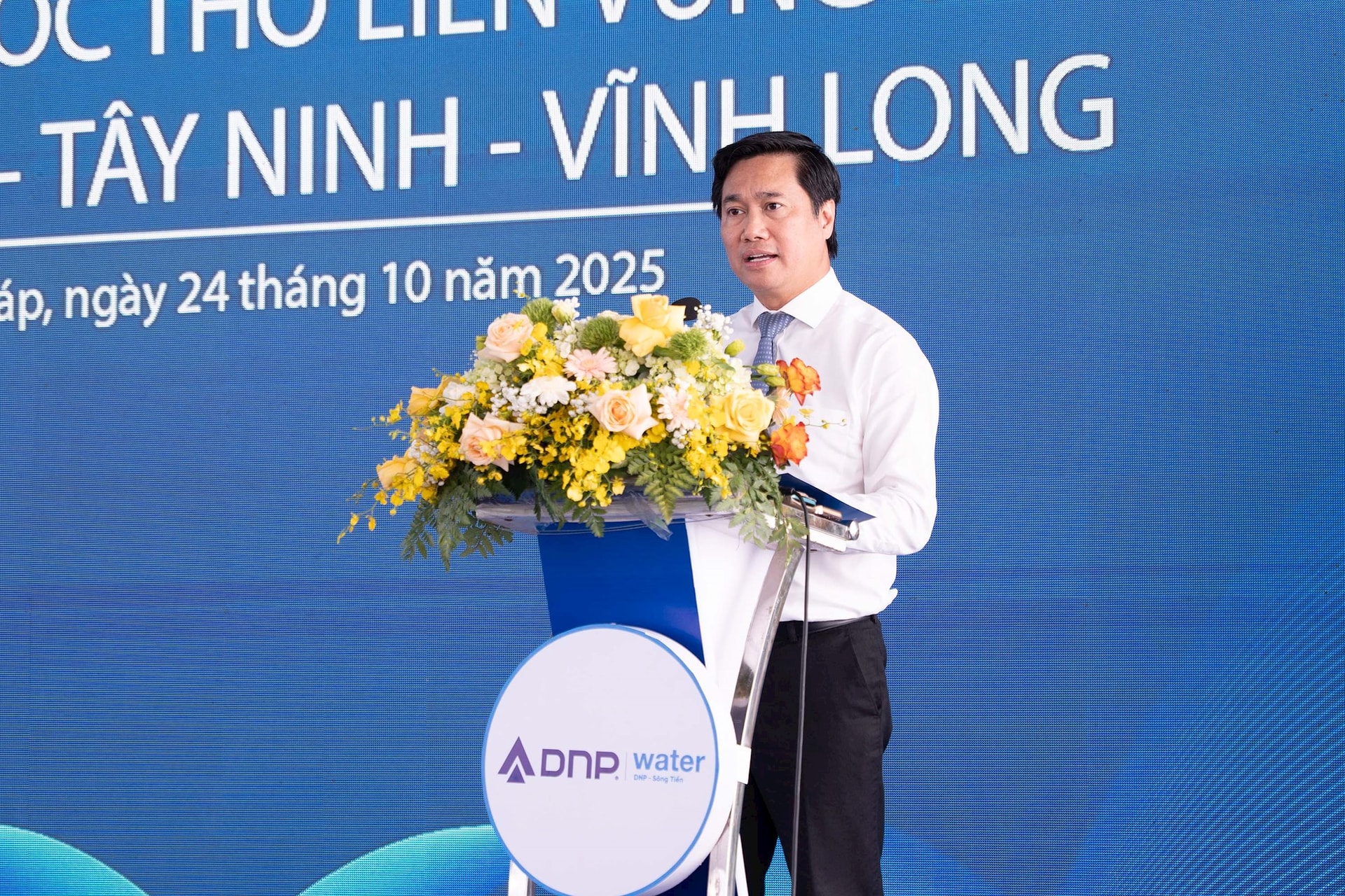 DNP Water cùng Samsung E&A  khởi công dự án hạ tầng nước thô liên vùng đầu tiên của Việt Nam,  giải quyết bài toán nước sạch cho 2 triệu dân vùng ĐBSCL- Ảnh 1. DNP Water cùng Samsung E&A  khởi công dự án hạ tầng nước thô liên vùng đầu tiên của Việt Nam,  giải quyết bài toán nước sạch cho 2 triệu dân vùng ĐBSCL- Ảnh 1.