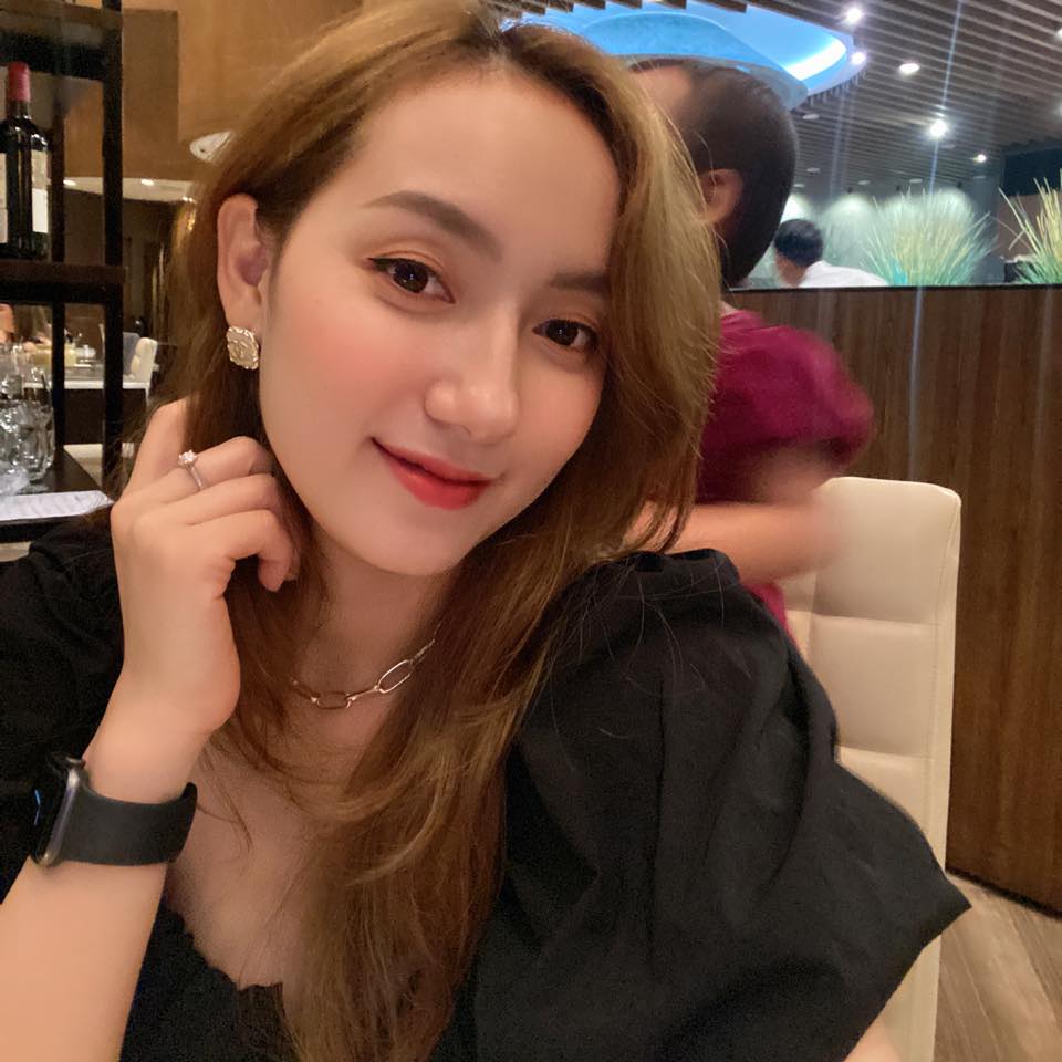 "Mẹ chồng trẻ nhất nước", sao mà giống diễn viên Phương Anh Đào: Danh tính hé lộ điều thú vị- Ảnh 8. "Mẹ chồng trẻ nhất nước", sao mà giống diễn viên Phương Anh Đào: Danh tính hé lộ điều thú vị- Ảnh 8.