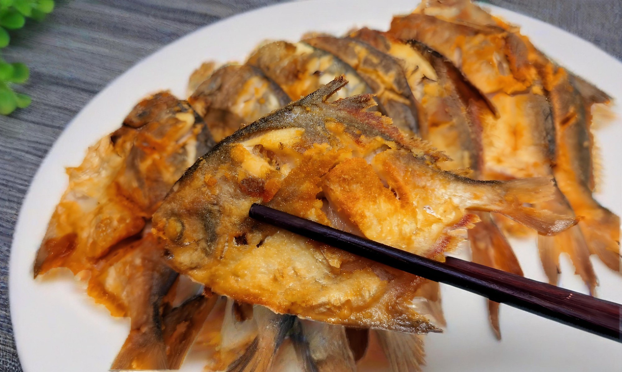 Không phải lươn hay chạch, 3 loại cá nên ăn nhiều vào mùa lạnh: Thịt nhiều ít xương, dễ tiêu và ngon quên lối về- Ảnh 9. Không phải lươn hay chạch, 3 loại cá nên ăn nhiều vào mùa lạnh: Thịt nhiều ít xương, dễ tiêu và ngon quên lối về- Ảnh 9.