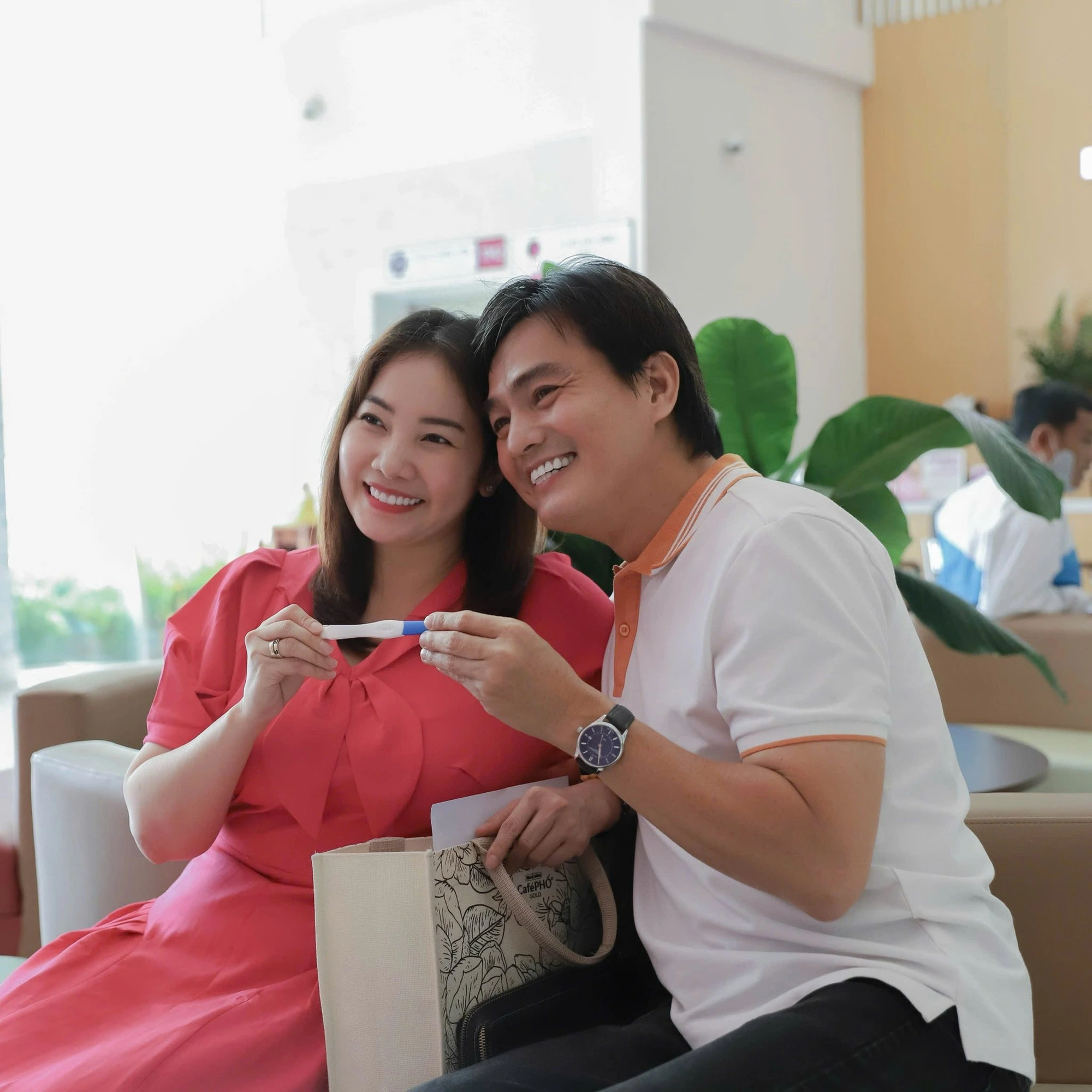 Nam diễn viên từng được Việt Hương yêu thầm, tình duyên lận đận, 2 lần cưới hụt, 50 tuổi chuẩn bị làm bố- Ảnh 3. Nam diễn viên từng được Việt Hương yêu thầm, tình duyên lận đận, 2 lần cưới hụt, 50 tuổi chuẩn bị làm bố- Ảnh 3.