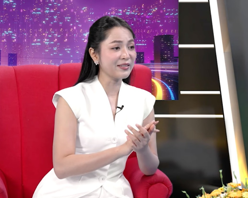 Nữ ca sĩ Viết tiếp câu chuyện hòa bình: "Có thể cuộc sống tôi đã rẽ hướng khác"- Ảnh 1. Nữ ca sĩ Viết tiếp câu chuyện hòa bình: "Có thể cuộc sống tôi đã rẽ hướng khác"- Ảnh 1.