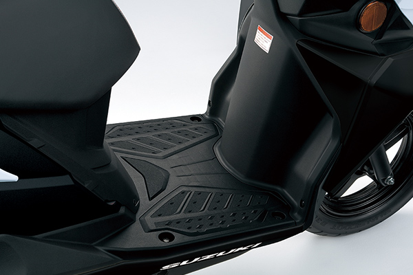 Suzuki ra mắt 'huyền thoại xe ga' 125cc: giá chưa tới 50 triệu đồng, thách thức Honda Air Blade- Ảnh 6. Suzuki ra mắt 'huyền thoại xe ga' 125cc: giá chưa tới 50 triệu đồng, thách thức Honda Air Blade- Ảnh 6.
