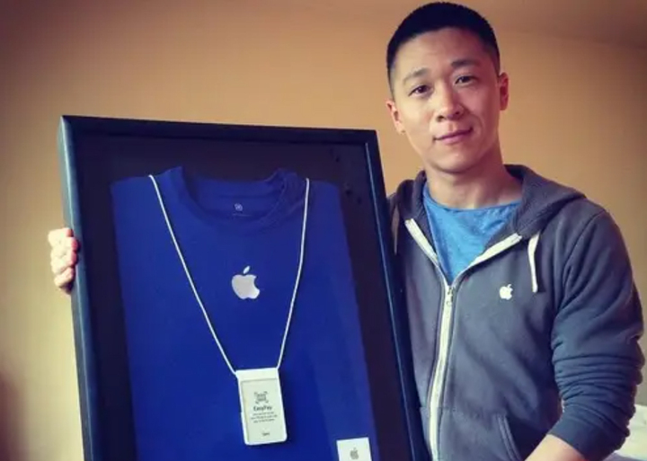 Cựu nhân viên Apple khốn khổ vì tên thật là Sam Sung- Ảnh 1.