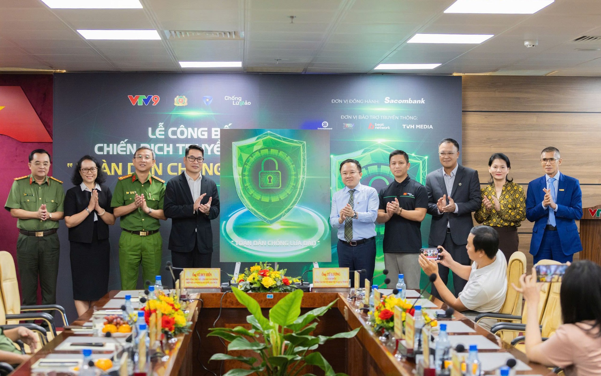 Chuyên gia an ninh mạng: Mọi người cần chậm một nhịp để phòng tránh lừa đảo trực tuyến- Ảnh 3. Chuyên gia an ninh mạng: Mọi người cần chậm một nhịp để phòng tránh lừa đảo trực tuyến- Ảnh 3.