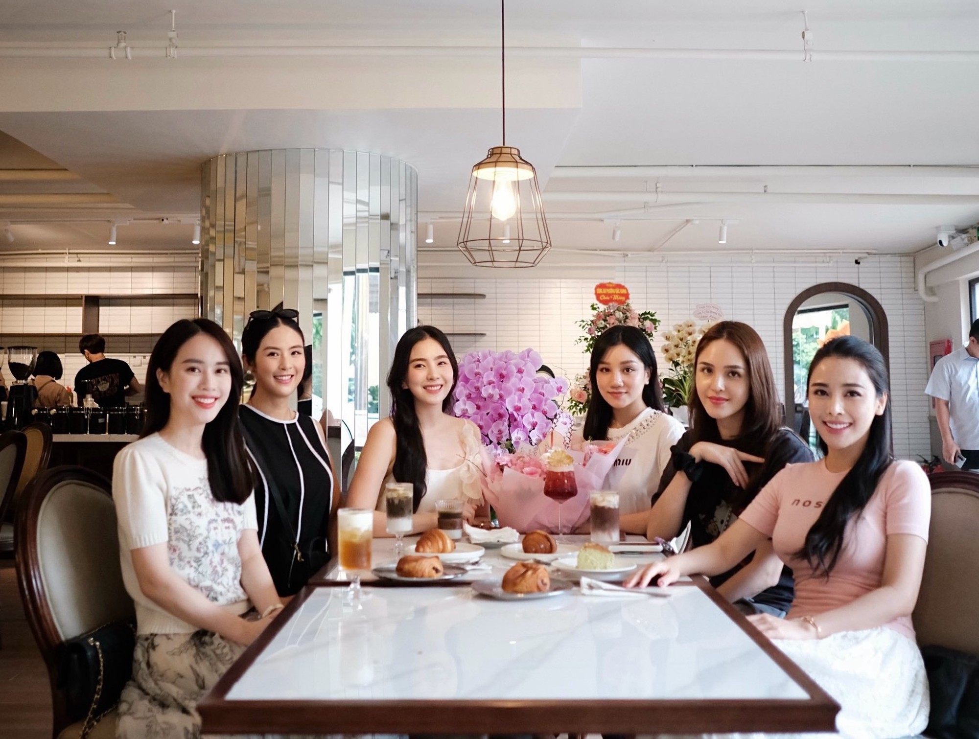 MC Mai Ngọc: "Ai rồi cũng có lúc thừa chỗ này, chảy chỗ kia"- Ảnh 6.