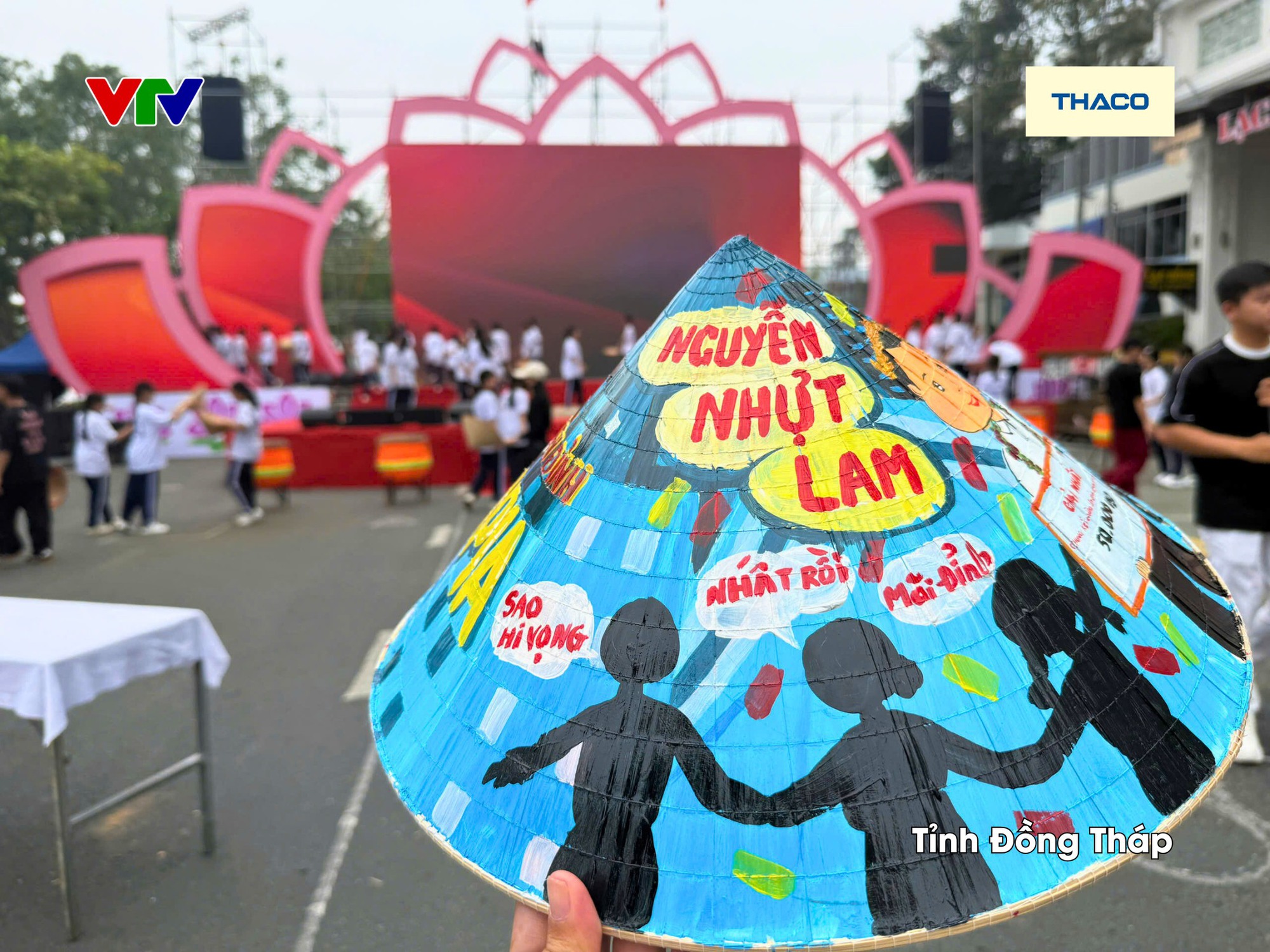 Cập nhật không khí các điểm cầu Olympia 2025 trước giờ Chung kết: Dàn MC đổ bộ, nóng rực và háo hức lắm rồi!- Ảnh 8.