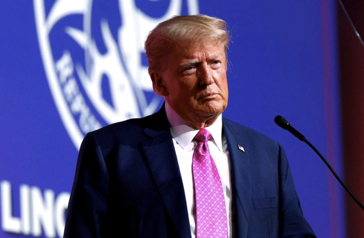 Ông Trump dọa áp thuế thêm 10% lên hàng hóa Canada- Ảnh 1. Ông Trump dọa áp thuế thêm 10% lên hàng hóa Canada- Ảnh 1.