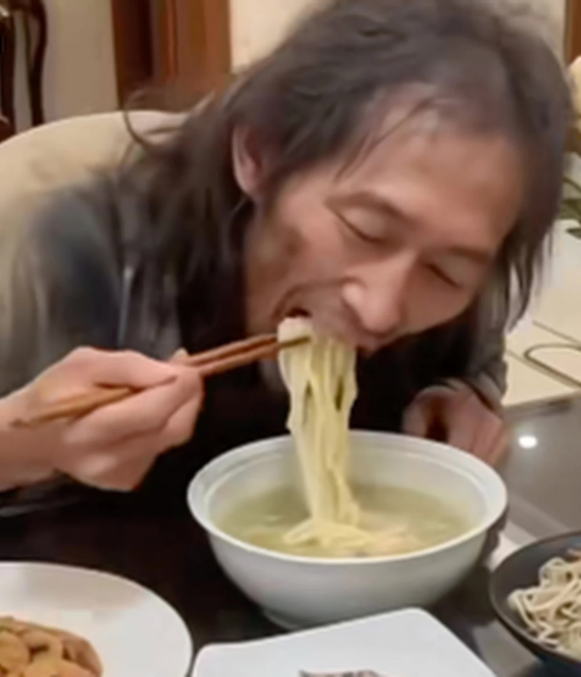 Người vợ dùng video AI để thử lòng chồng và cái kết đắng lòng: "Tôi sẽ không bao giờ làm như vậy nữa"- Ảnh 3. Người vợ dùng video AI để thử lòng chồng và cái kết đắng lòng: "Tôi sẽ không bao giờ làm như vậy nữa"- Ảnh 3.