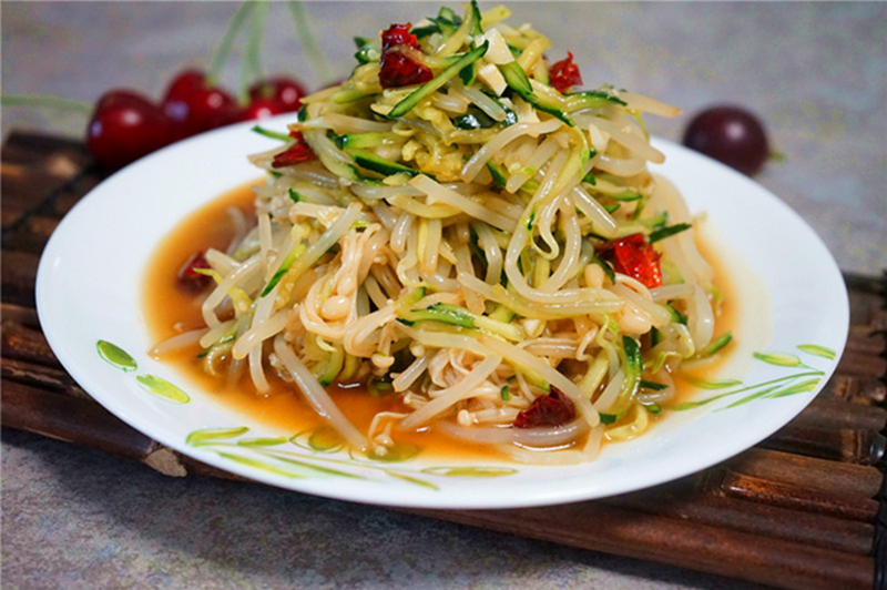 Ngày càng nhiều người mắc ung thư đại tràng? Bác sĩ khuyên: Chớ dại đụng 3 món này để lâu trong tủ lạnh- Ảnh 2. Ngày càng nhiều người mắc ung thư đại tràng? Bác sĩ khuyên: Chớ dại đụng 3 món này để lâu trong tủ lạnh- Ảnh 2.