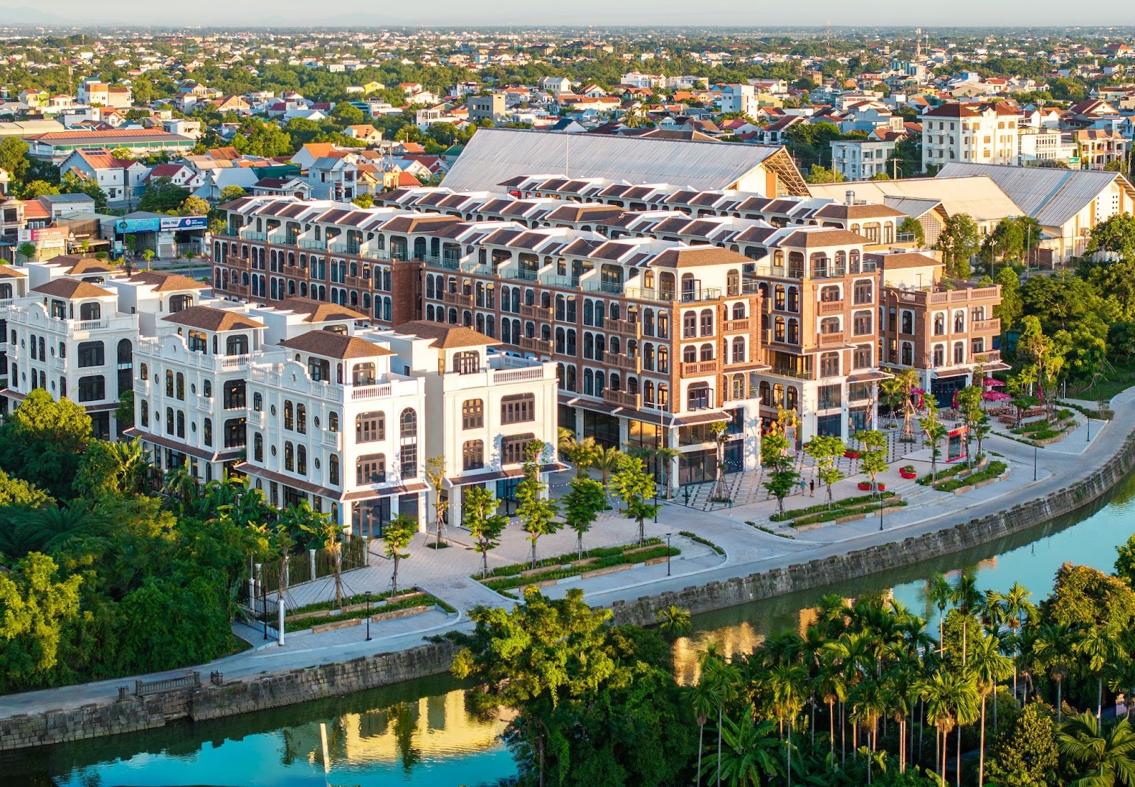 Biệt thự kinh doanh F&B - Khởi tạo thành công tại Menas Zone Vỹ Dạ- Ảnh 1.