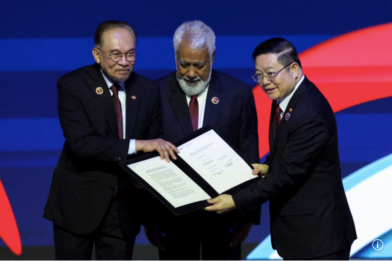 Người Timor Leste bật khóc trong khoảnh khắc gia nhập ASEAN- Ảnh 1. Người Timor Leste bật khóc trong khoảnh khắc gia nhập ASEAN- Ảnh 1.