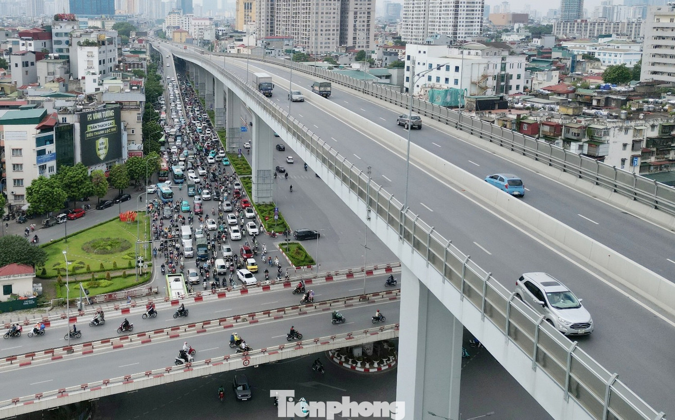 Vành đai 2 đổi biển quảng cáo, 'bộ mặt' tuyến đường 10.000 tỷ sẽ ra sao?- Ảnh 1. Vành đai 2 đổi biển quảng cáo, 'bộ mặt' tuyến đường 10.000 tỷ sẽ ra sao?- Ảnh 1.