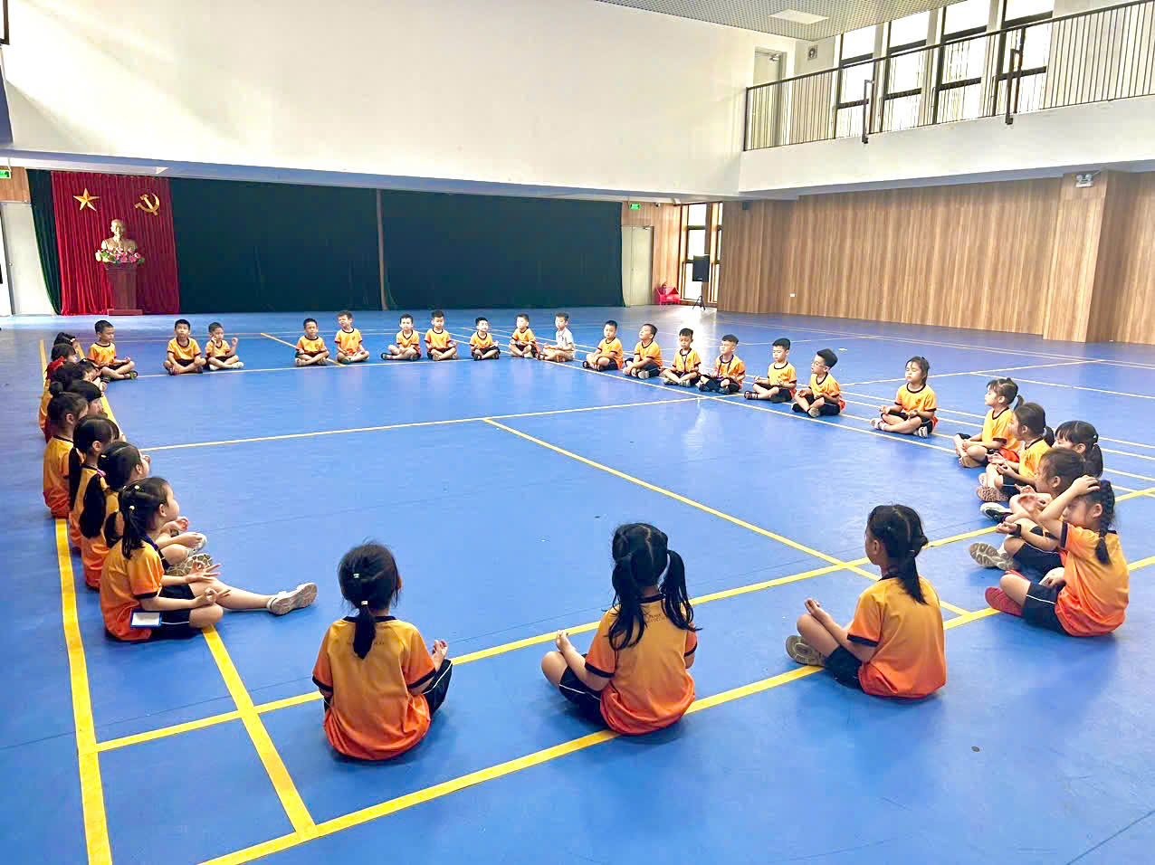 Phụ huynh ơi! Không phải công viên đâu, đây là 1 trường tiểu học CÔNG LẬP siêu đẹp, cây xanh phủ kín ở quận Cầu Giấy cũ!- Ảnh 8. Phụ huynh ơi! Không phải công viên đâu, đây là 1 trường tiểu học CÔNG LẬP siêu đẹp, cây xanh phủ kín ở quận Cầu Giấy cũ!- Ảnh 8.