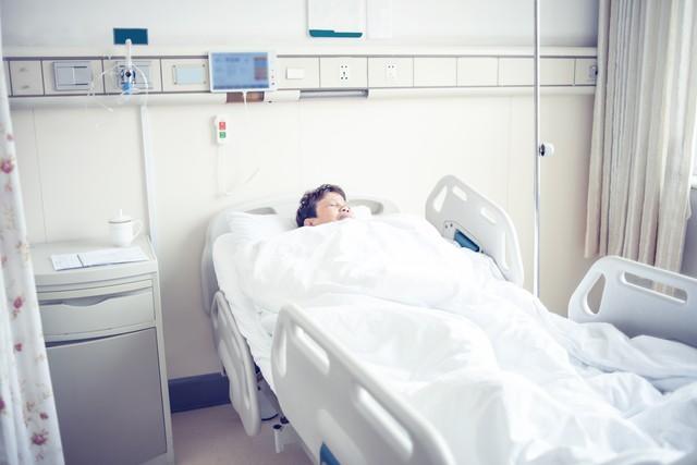 Ở tuổi 75 nghỉ hưu, tôi có tiền, có nhà nhưng lại thấy chẳng có gì trong số đó hữu ích cả: Tuổi già của tôi sao mà khó khăn quá!- Ảnh 2.