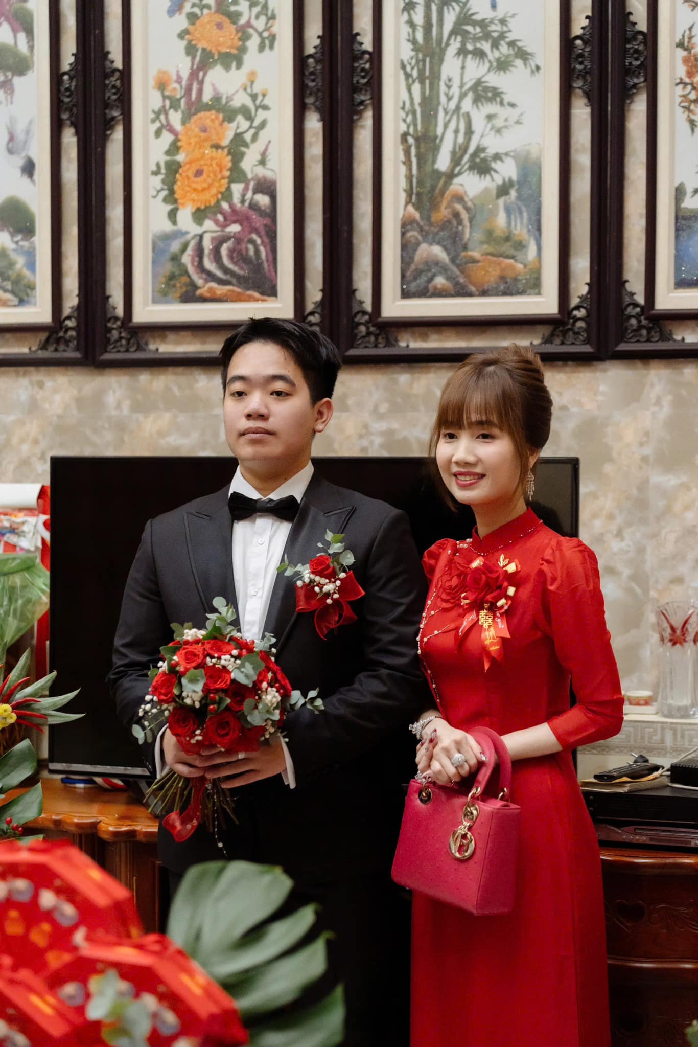 Chân dung hội mẹ chồng gây sốt vì quá trẻ- Ảnh 10.
