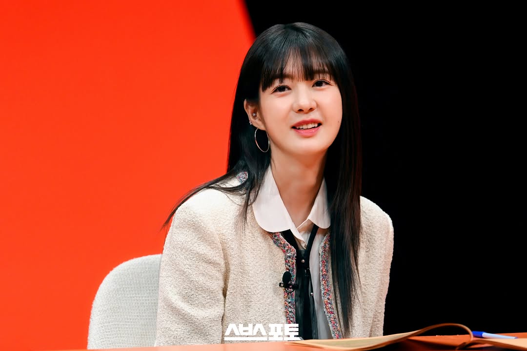 Không biết mỹ nhân này sống ở hành tinh nào mà trẻ lâu thế: Mẹ 3 con mà như gái 18, nghe tuổi thật không ai tin nổi- Ảnh 2. Không biết mỹ nhân này sống ở hành tinh nào mà trẻ lâu thế: Mẹ 3 con mà như gái 18, nghe tuổi thật không ai tin nổi- Ảnh 2.