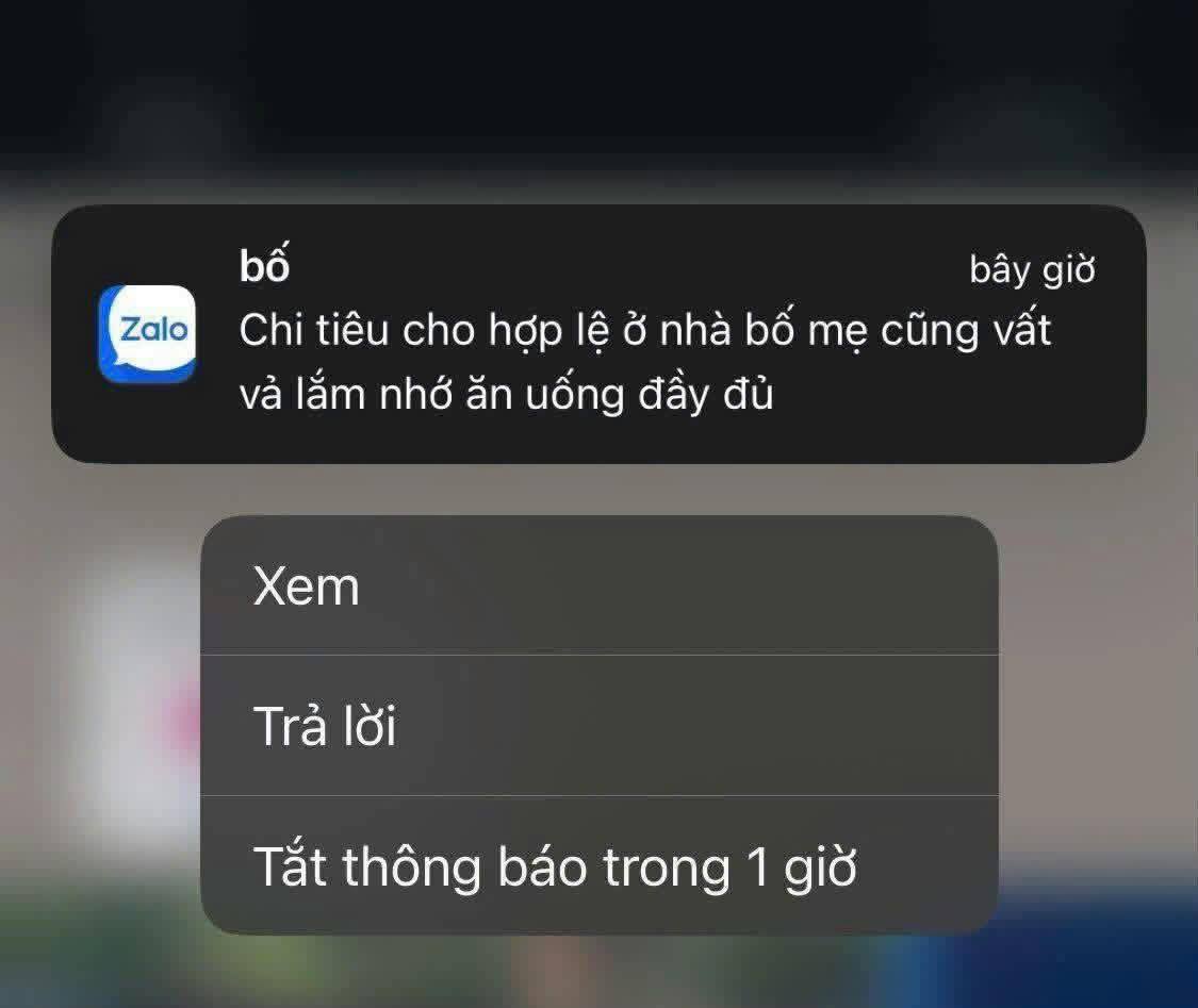 Tin nhắn bố gửi con gái khiến nhiều người giật mình- Ảnh 1.