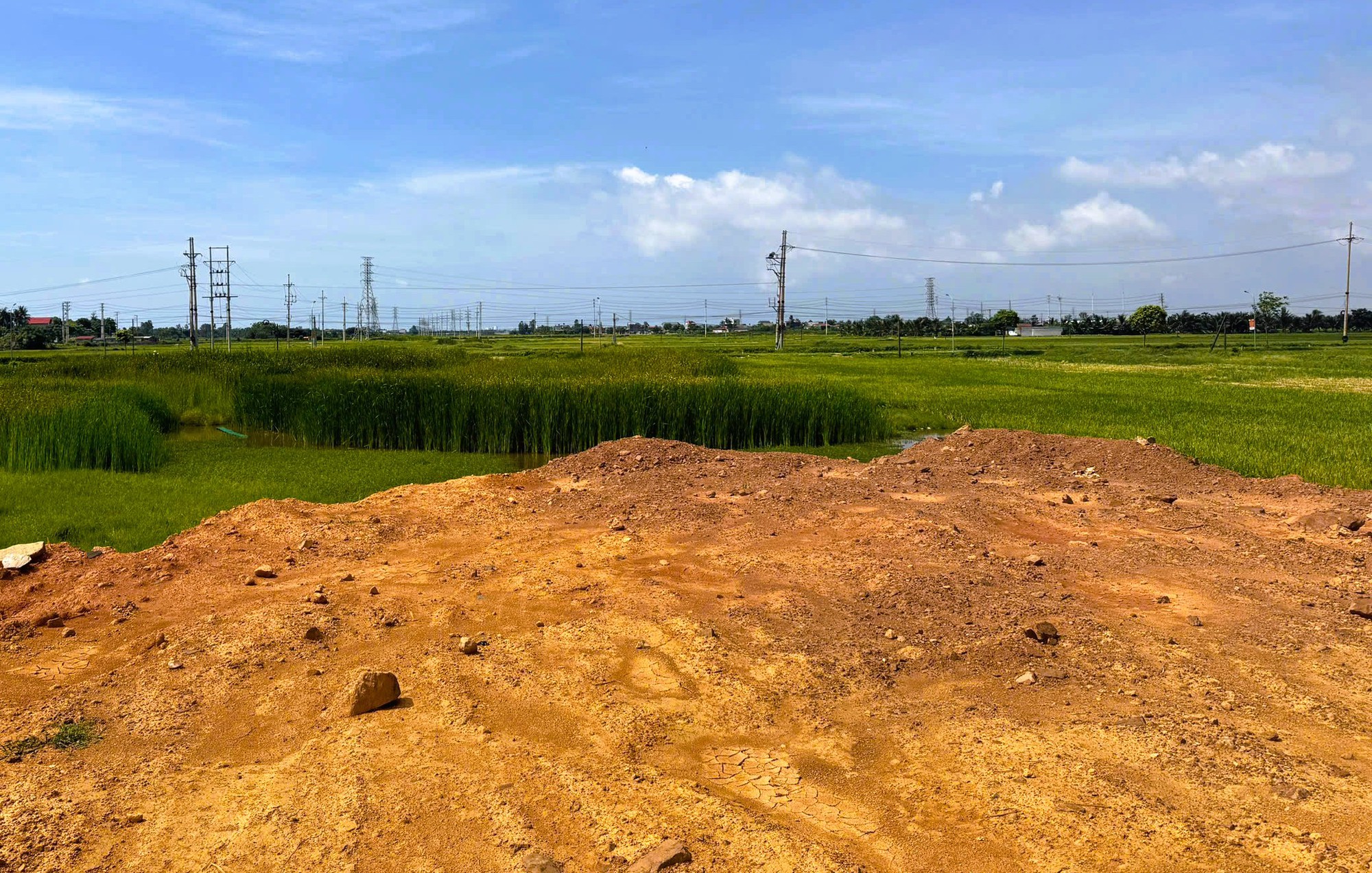 Thanh Hóa "siết" các dự án đầu tư công chưa cần thiết, thiếu vốn- Ảnh 1. Thanh Hóa "siết" các dự án đầu tư công chưa cần thiết, thiếu vốn- Ảnh 1.