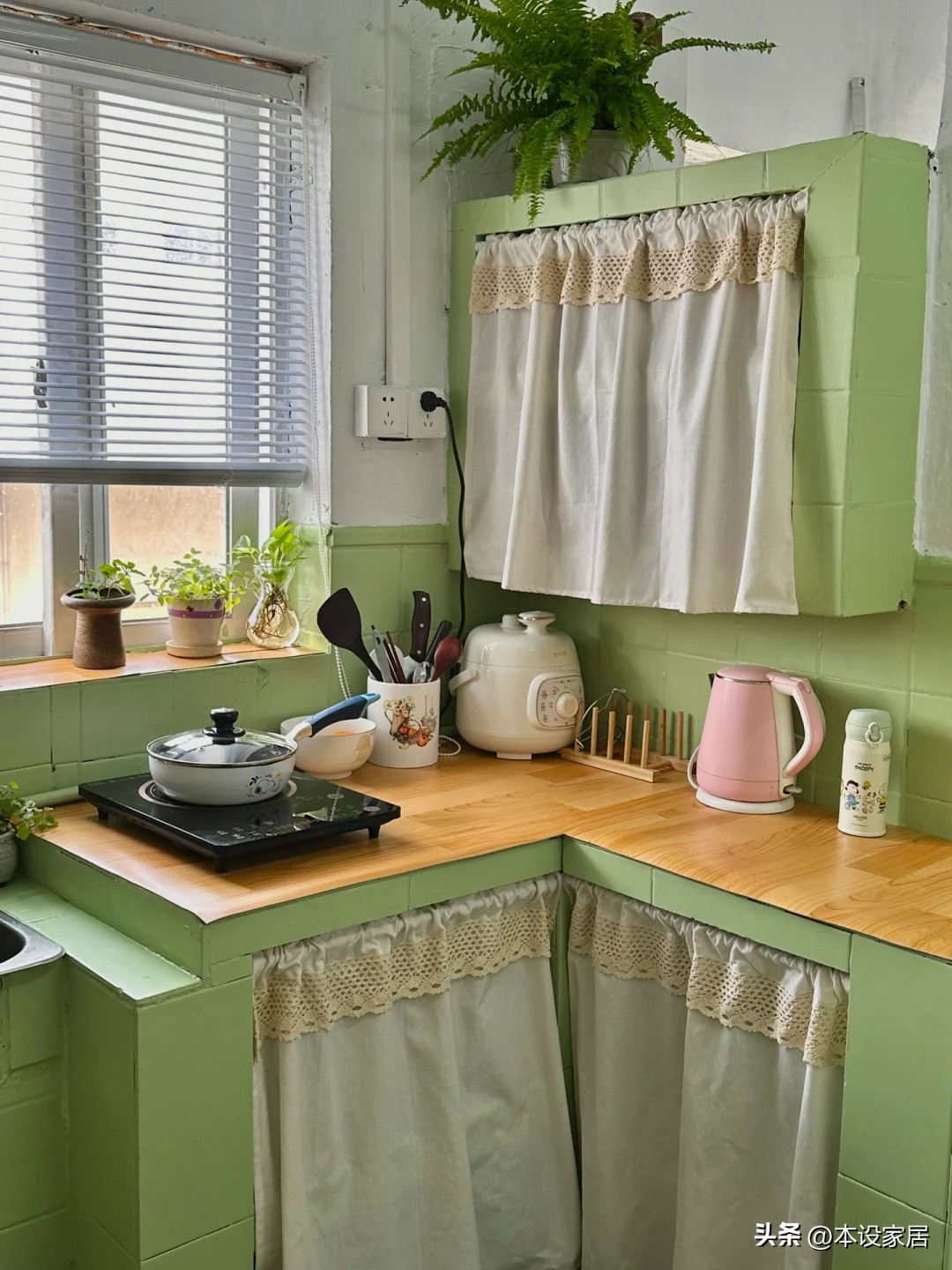 Cô gái 25 tuổi biến phòng trọ 20m² cũ kỹ thành tổ ấm khiến dân mạng sửng sốt: “Đúng là người yêu đời thì ở đâu cũng hạnh phúc!”- Ảnh 16.