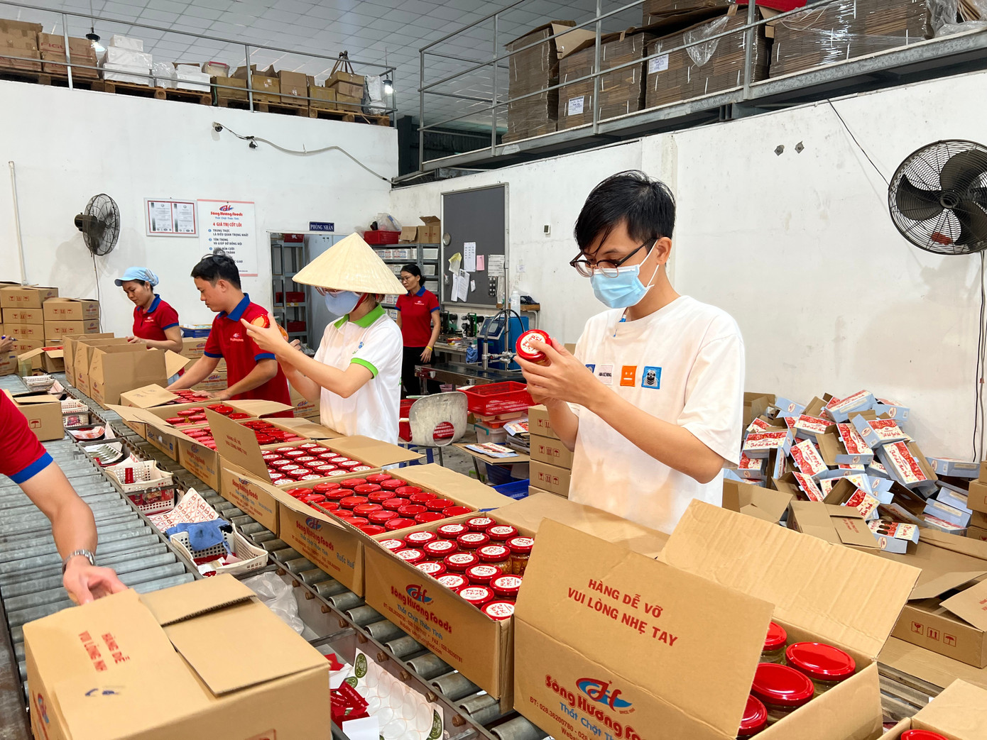 TPHCM: Gần 5 triệu tỷ đồng đang chảy về đâu?- Ảnh 2. TPHCM: Gần 5 triệu tỷ đồng đang chảy về đâu?- Ảnh 2.