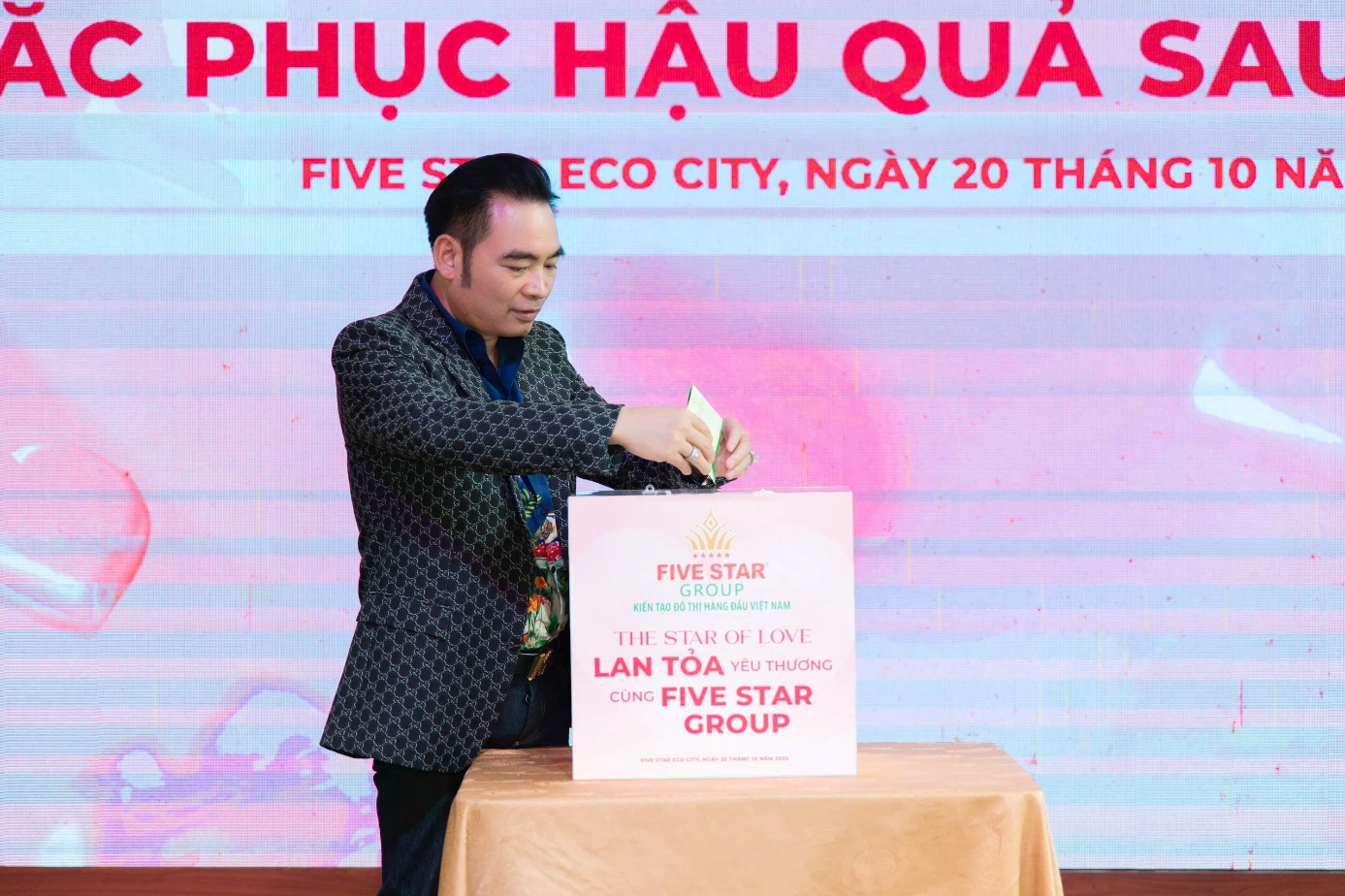 Five Star Group quyên góp 1 tỷ đồng hỗ trợ lũ lụt, cam kết phát triển gắn kết cộng đồng- Ảnh 2. Five Star Group quyên góp 1 tỷ đồng hỗ trợ lũ lụt, cam kết phát triển gắn kết cộng đồng- Ảnh 2.