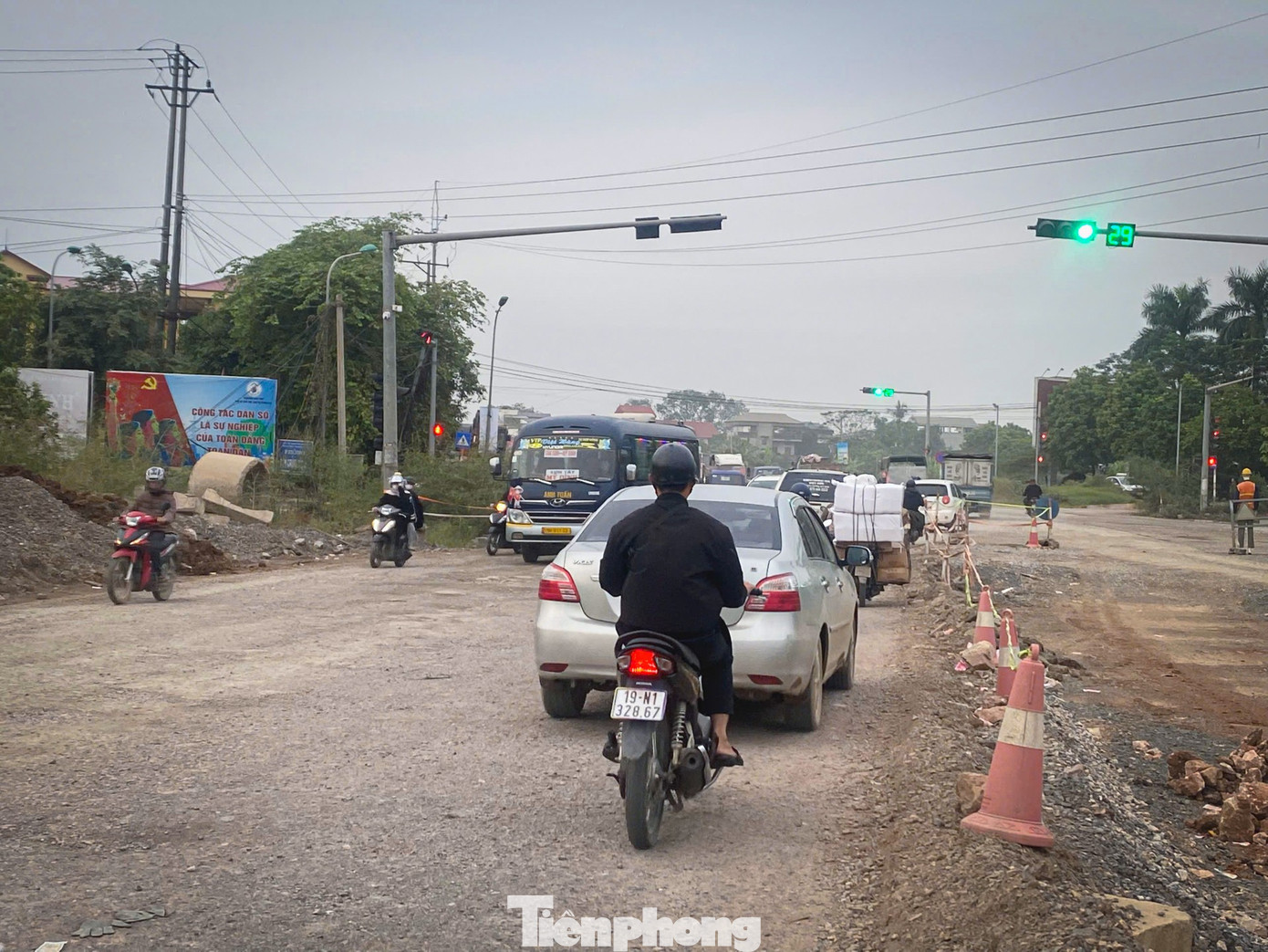 Hà Nội khởi động lại dự án cải tạo Quốc lộ 32 sau thời gian ‘đắp chiếu’- Ảnh 7. Hà Nội khởi động lại dự án cải tạo Quốc lộ 32 sau thời gian ‘đắp chiếu’- Ảnh 7.