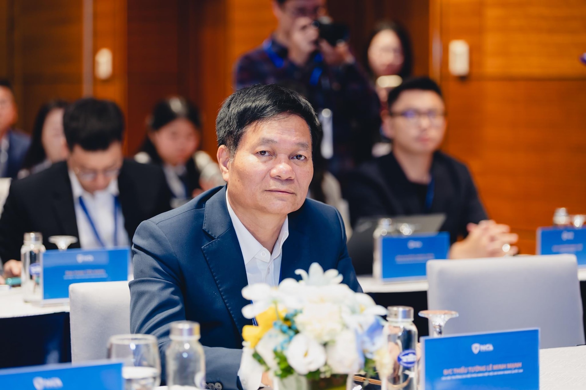 Khi niềm tin số trở thành 'lá chắn mềm' bảo vệ quốc gia trong kỷ nguyên AI và tội phạm công nghệ cao- Ảnh 2. Khi niềm tin số trở thành 'lá chắn mềm' bảo vệ quốc gia trong kỷ nguyên AI và tội phạm công nghệ cao- Ảnh 2.