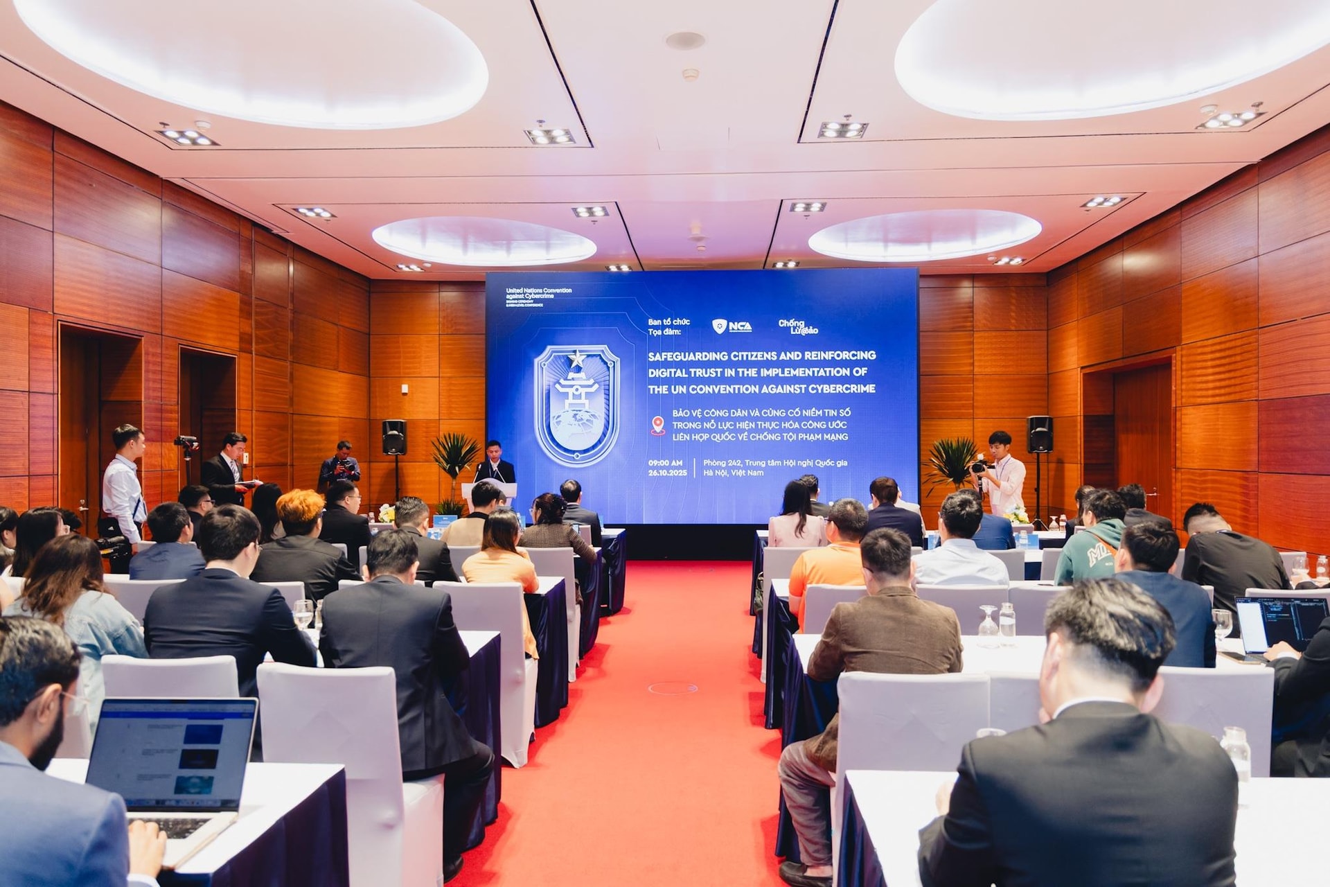 Khi niềm tin số trở thành 'lá chắn mềm' bảo vệ quốc gia trong kỷ nguyên AI và tội phạm công nghệ cao- Ảnh 3. Khi niềm tin số trở thành 'lá chắn mềm' bảo vệ quốc gia trong kỷ nguyên AI và tội phạm công nghệ cao- Ảnh 3.