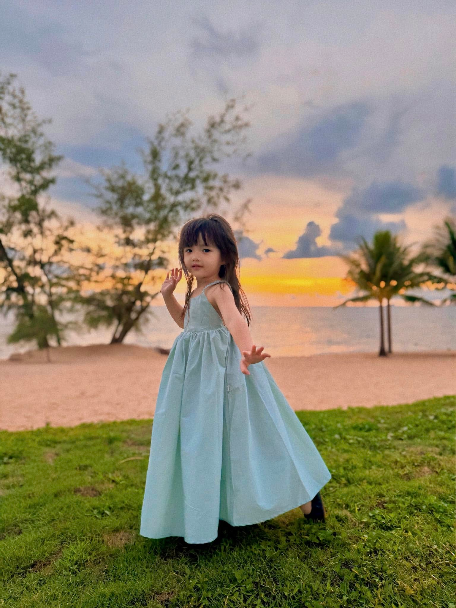 "Trưởng công chúa" nhà Đông Nhi - Ông Cao Thắng lên 5 tuổi: Tiệc sinh nhật ngập tràn sắc hồng, thần thái của "ái nữ tập đoàn" gây sốt- Ảnh 15.