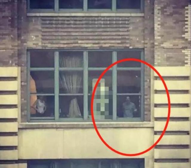 Cậu bé 5 tuổi liên tục nói có người theo dõi ngoài cửa sổ, bà mẹ phát hiện sự thật chấn động: Tôi đã hại con mình!- Ảnh 1. Cậu bé 5 tuổi liên tục nói có người theo dõi ngoài cửa sổ, bà mẹ phát hiện sự thật chấn động: Tôi đã hại con mình!- Ảnh 1.