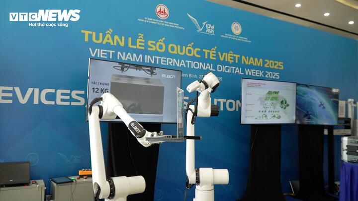 Bộ trưởng Nguyễn Mạnh Hùng: AI đi trong 'hành lang hẹp' để phục vụ con người- Ảnh 7. Bộ trưởng Nguyễn Mạnh Hùng: AI đi trong 'hành lang hẹp' để phục vụ con người- Ảnh 7.