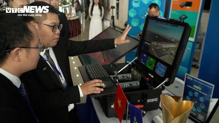 Bộ trưởng Nguyễn Mạnh Hùng: AI đi trong 'hành lang hẹp' để phục vụ con người- Ảnh 8. Bộ trưởng Nguyễn Mạnh Hùng: AI đi trong 'hành lang hẹp' để phục vụ con người- Ảnh 8.