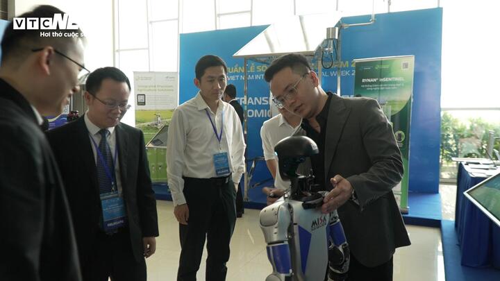 Bộ trưởng Nguyễn Mạnh Hùng: AI đi trong 'hành lang hẹp' để phục vụ con người- Ảnh 9. Bộ trưởng Nguyễn Mạnh Hùng: AI đi trong 'hành lang hẹp' để phục vụ con người- Ảnh 9.