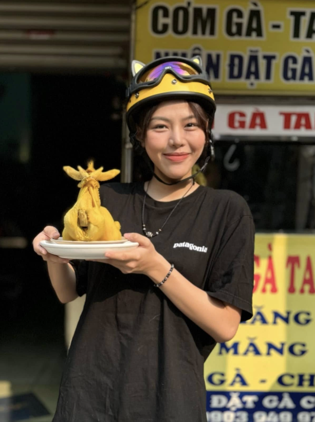 Ngô Kiến Huy đã chốt thương vụ lớn với 1 em xinh- Ảnh 4. Ngô Kiến Huy đã chốt thương vụ lớn với 1 em xinh- Ảnh 4.