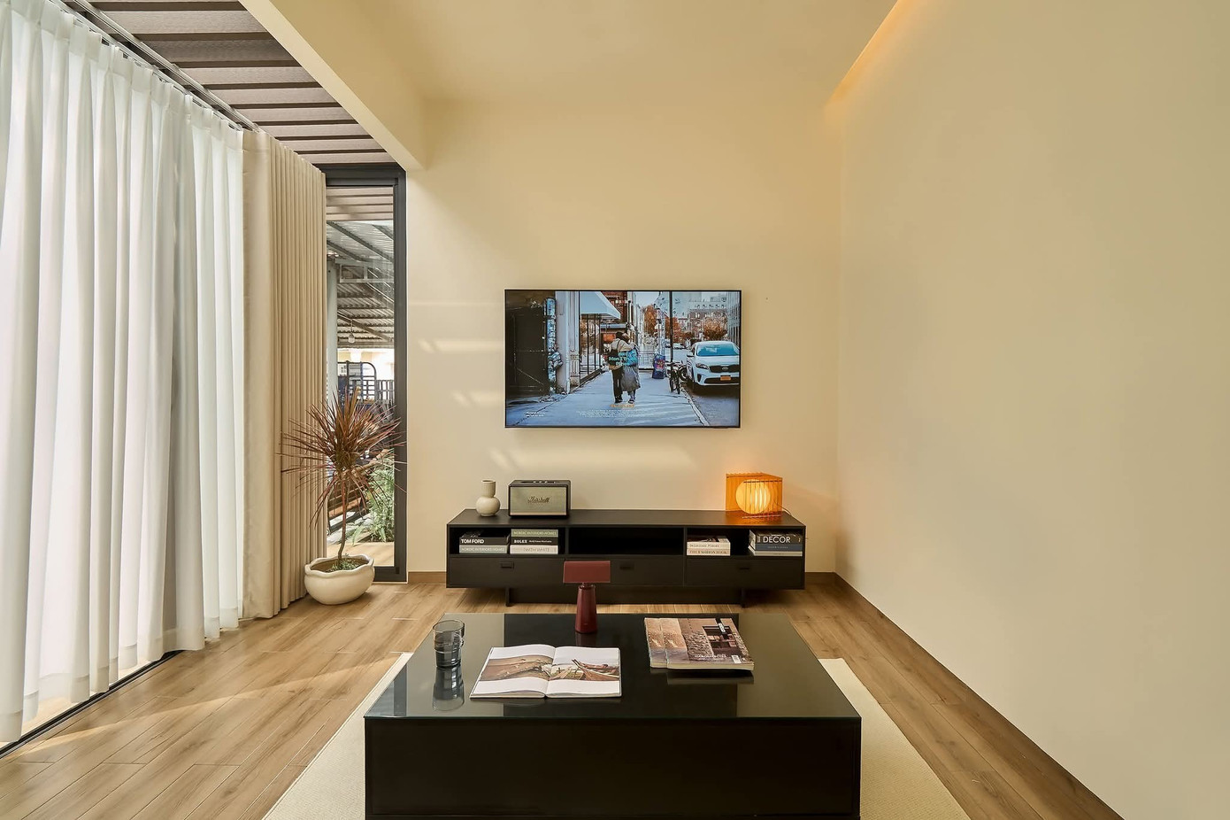 Studio home 50m2 nhỏ gọn nhưng thanh lịch- Ảnh 3. Studio home 50m2 nhỏ gọn nhưng thanh lịch- Ảnh 3.
