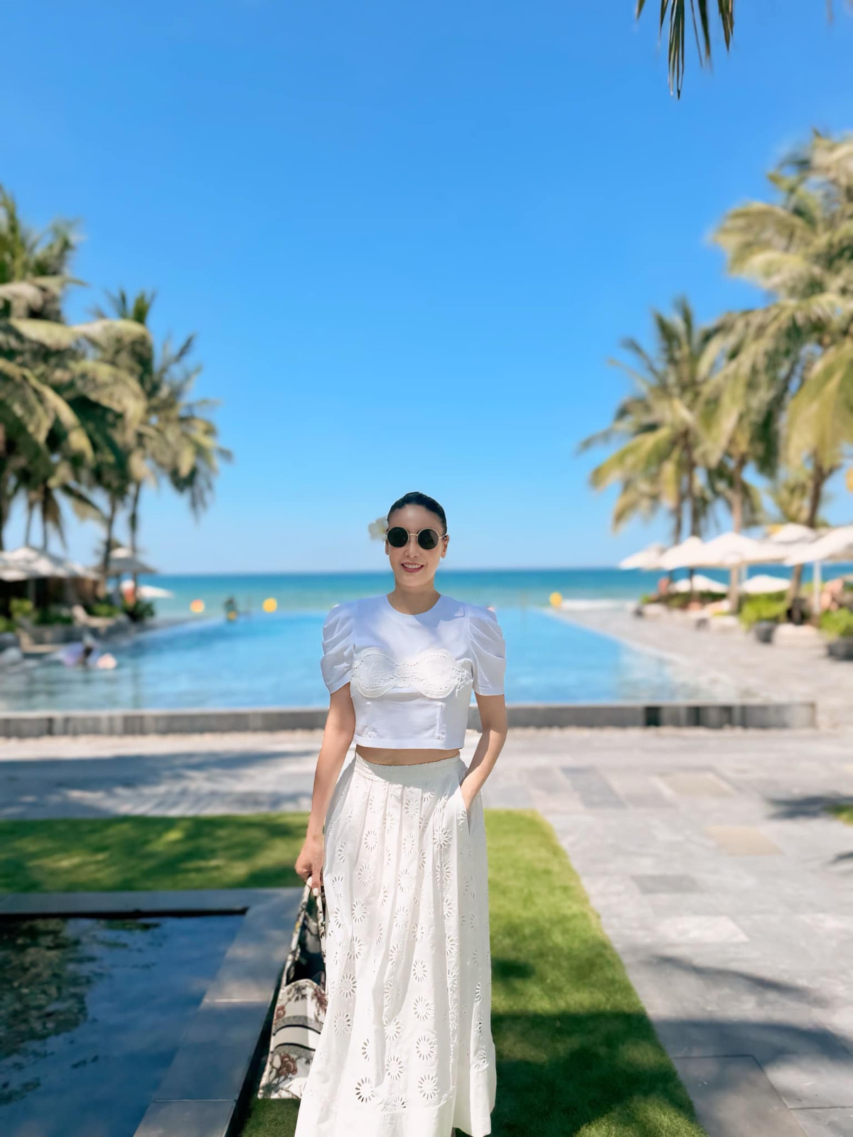 Hoa hậu Việt có tài sản nghìn tỷ: 2 lần đò, là mẹ 4 con, U50 vẫn trẻ đẹp như gái đôi mươi- Ảnh 4. Hoa hậu Việt có tài sản nghìn tỷ: 2 lần đò, là mẹ 4 con, U50 vẫn trẻ đẹp như gái đôi mươi- Ảnh 4.