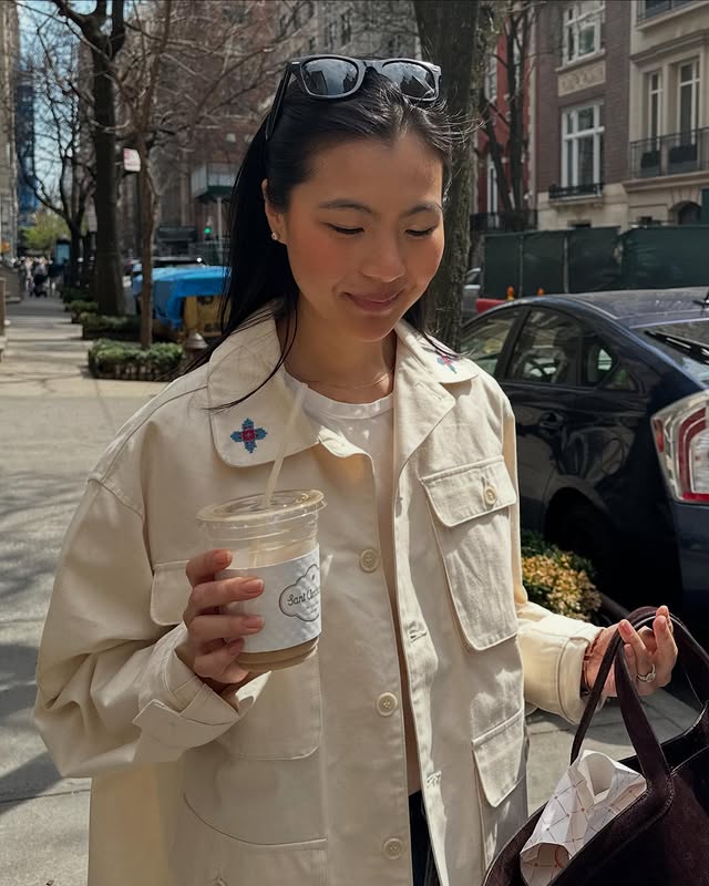 Cô gái châu Á cưới hậu duệ gia tộc Givenchy: Nhan sắc như bản tình ca, style sang đến mức Google cũng bối rối- Ảnh 10. Cô gái châu Á cưới hậu duệ gia tộc Givenchy: Nhan sắc như bản tình ca, style sang đến mức Google cũng bối rối- Ảnh 10.