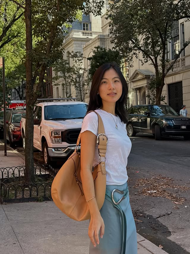 Cô gái châu Á cưới hậu duệ gia tộc Givenchy: Nhan sắc như bản tình ca, style sang đến mức Google cũng bối rối- Ảnh 5.