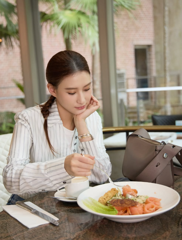 Hà Siêu Liên: Tiền trong nhà tôi, không phải của tôi- Ảnh 6. Hà Siêu Liên: Tiền trong nhà tôi, không phải của tôi- Ảnh 6.