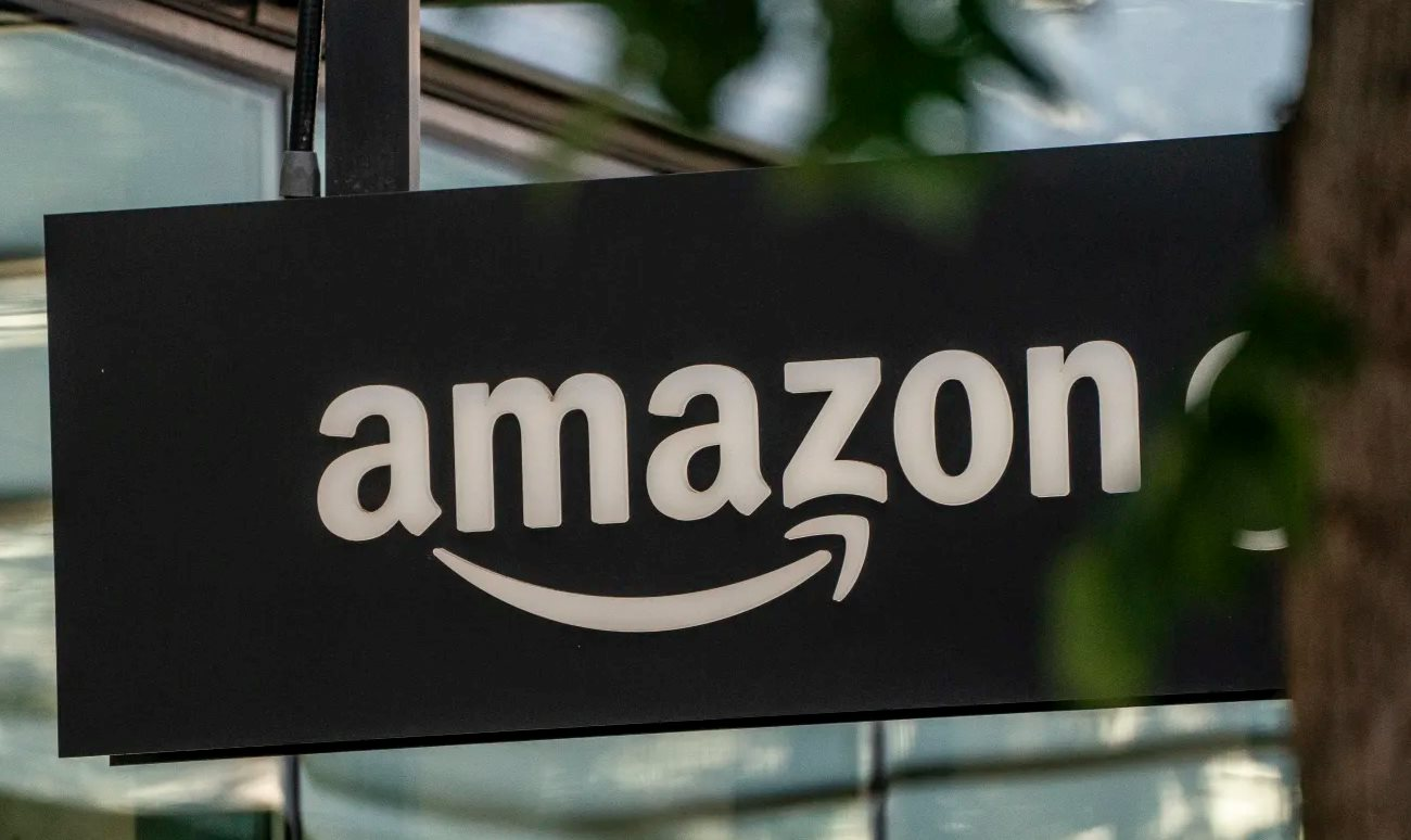 Amazon sắp cắt giảm kỷ lục 30.000 nhân sự- Ảnh 1. Amazon sắp cắt giảm kỷ lục 30.000 nhân sự- Ảnh 1.